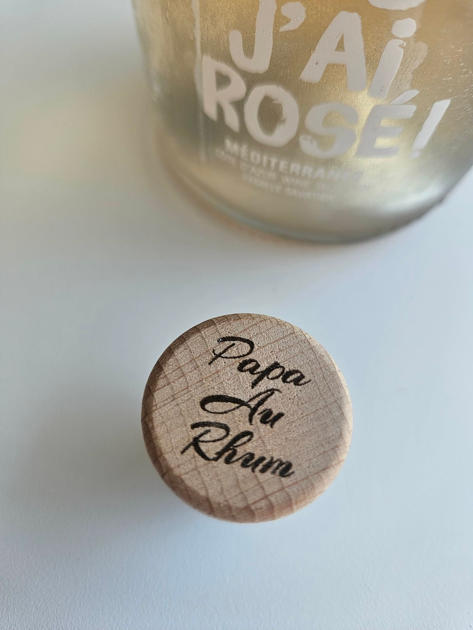 Bouchon en bois & liège gravé – Spécial Fête des Pères