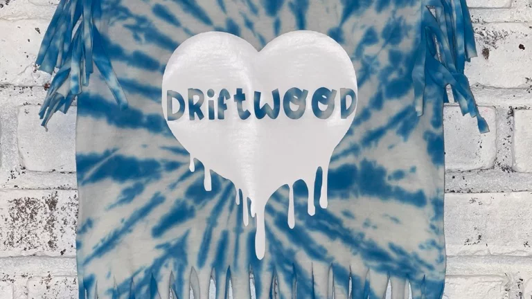 Driftwood Dripping Heart Spiritwear