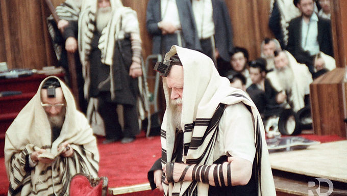 Over 1,000 new Tishrei photos