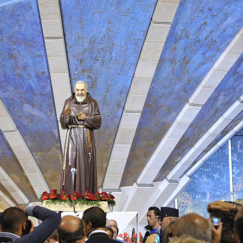 san-giovanni-rotondo-padre-pio-2000x1125.jpeg