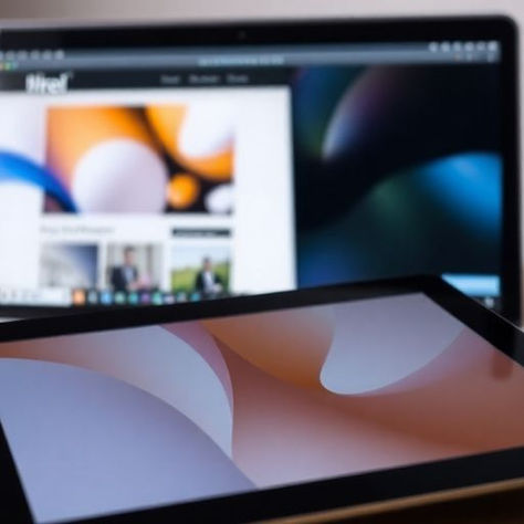 Landing Pages vs. Full Websites: Which Does Your Business Need? A Definitive Guide