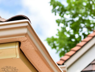 What Causes Gutter Overflow (and How to Fix It): A Comprehensive Guide