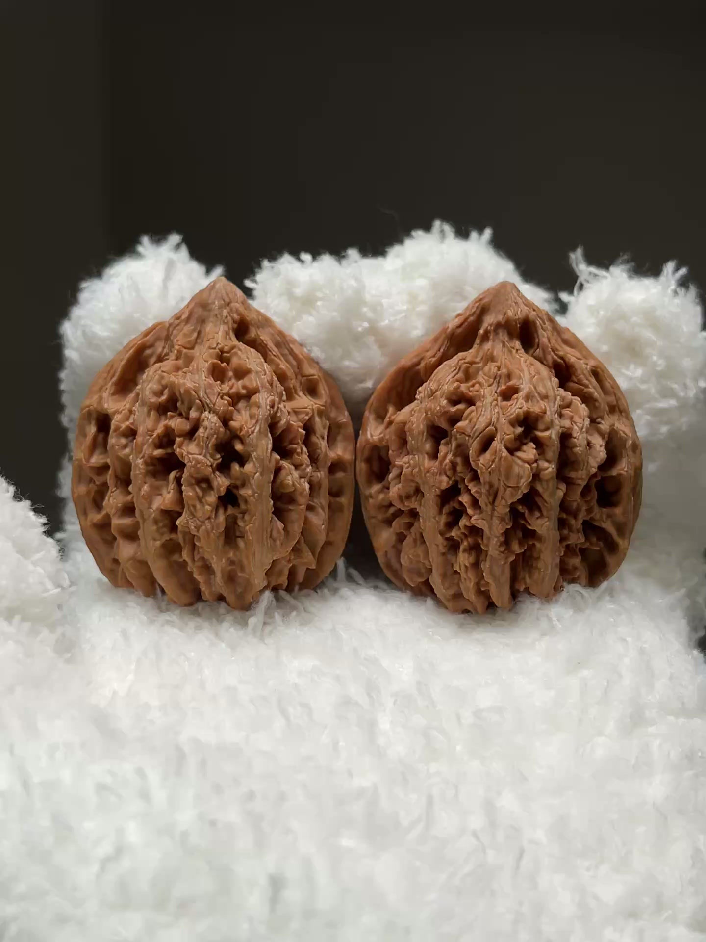 S- Grade • Nine Dragon Ridge Walnuts • 41mm