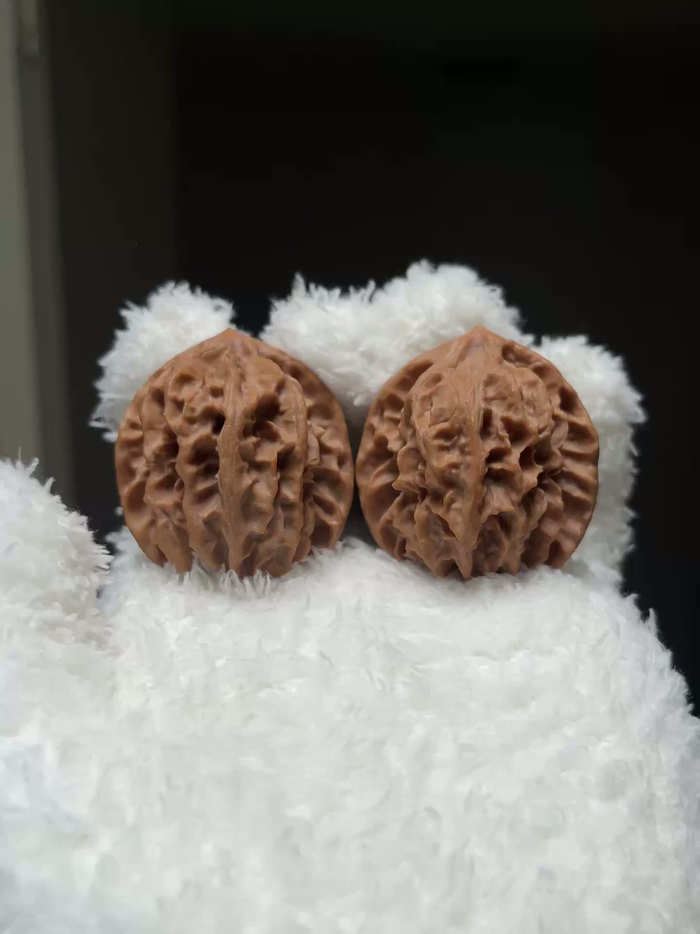 S Grade • Dragon Crest Walnuts • 41mm