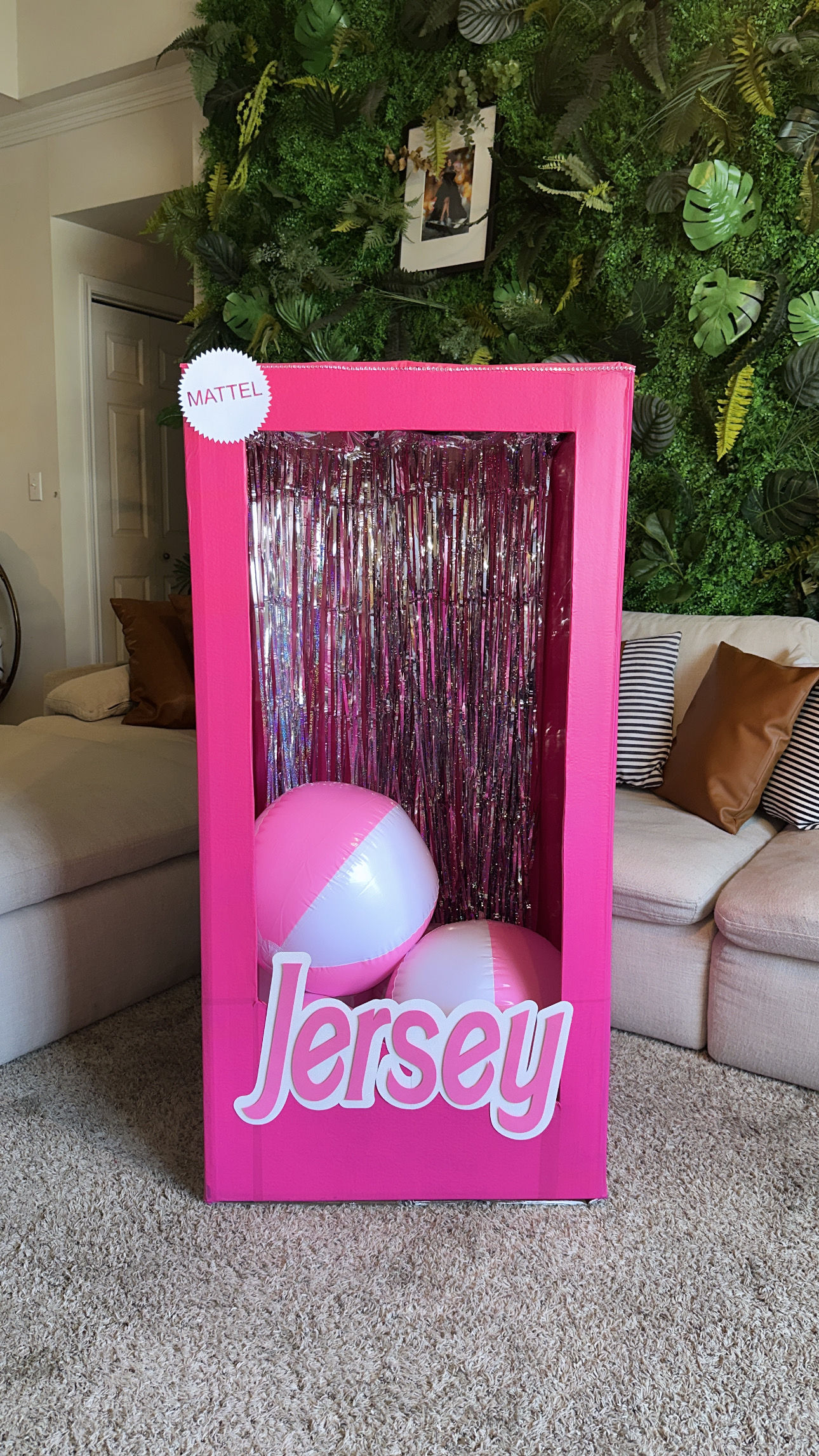 Custom Barbie Box (one size)