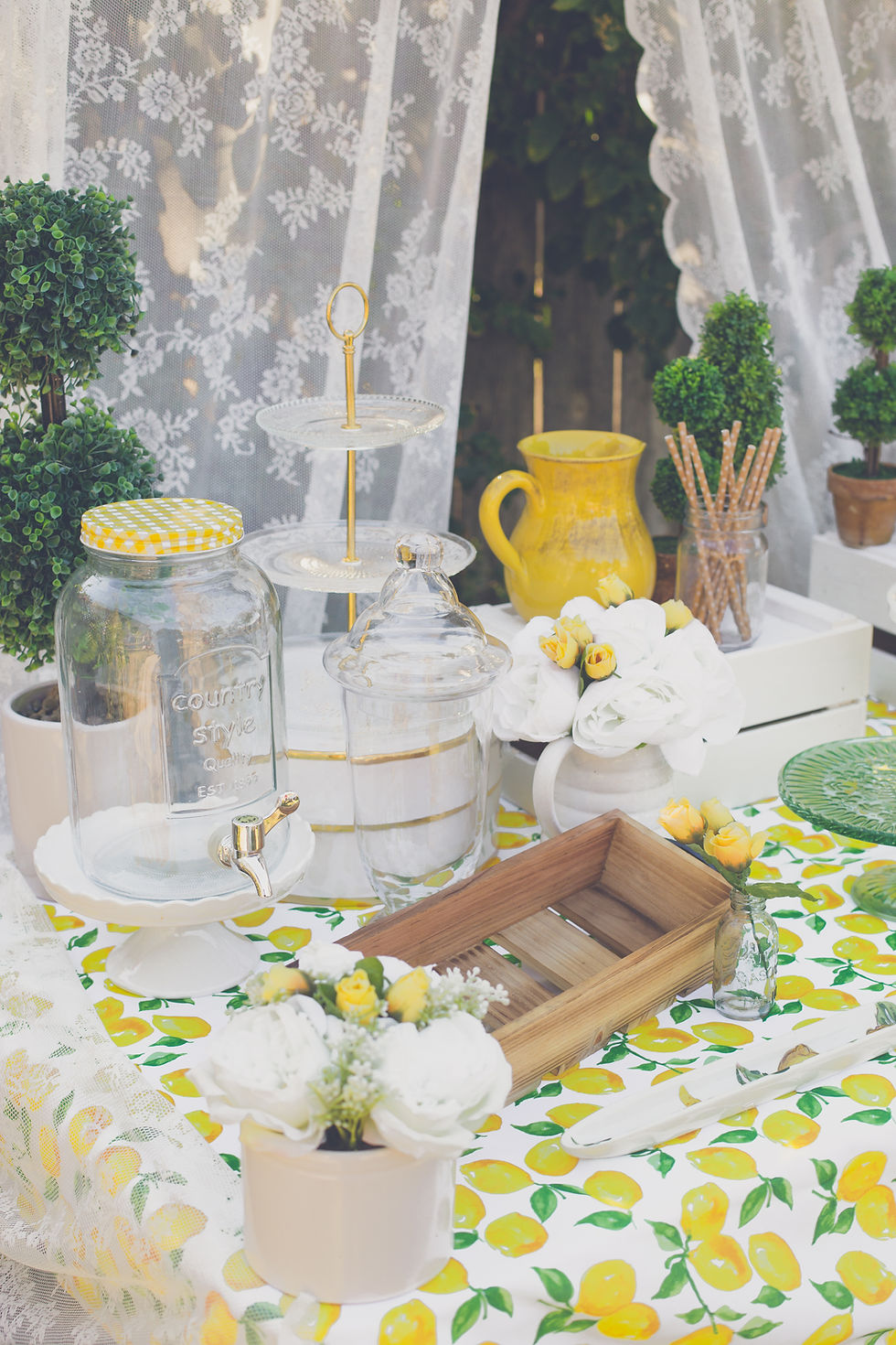 Thumbnail: CHIC LEMON GARDEN PARTY