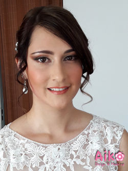 Maquillaje y Peinado Isis