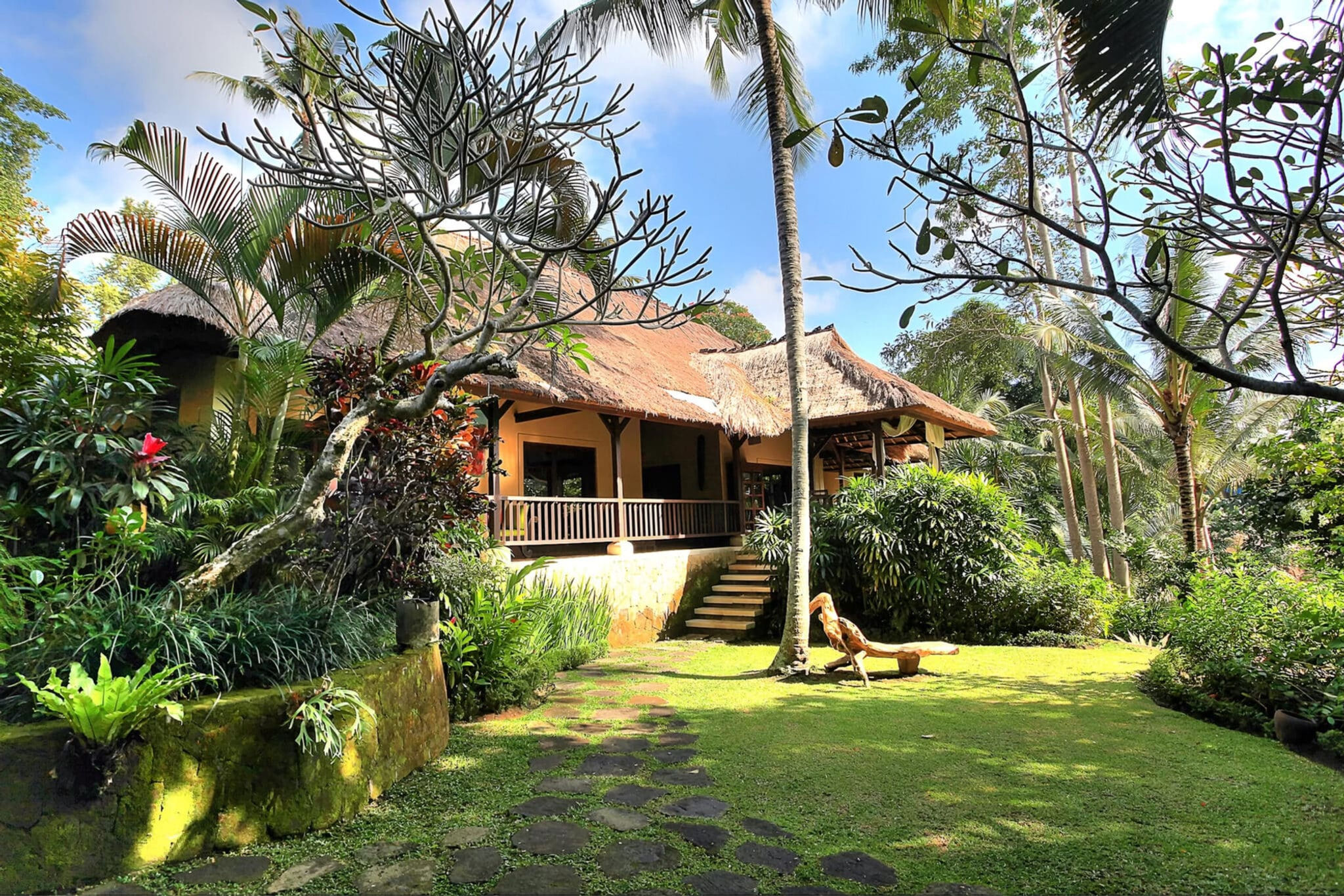 VIP Bali: Deluxe Jungle Villa for 8 (Fully Staffed w/ Private Chef)