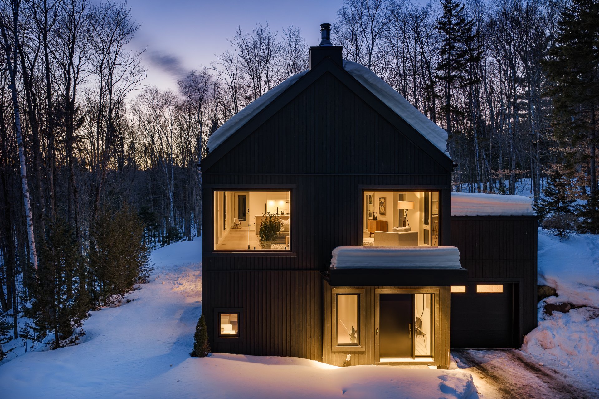 851 Ch. de Ste-Anne-des-Lacs