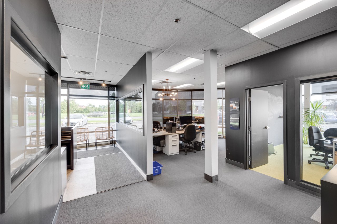 6205 Av. Auteuil