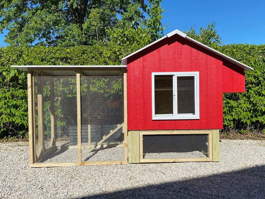 Hen House with 4ft Run