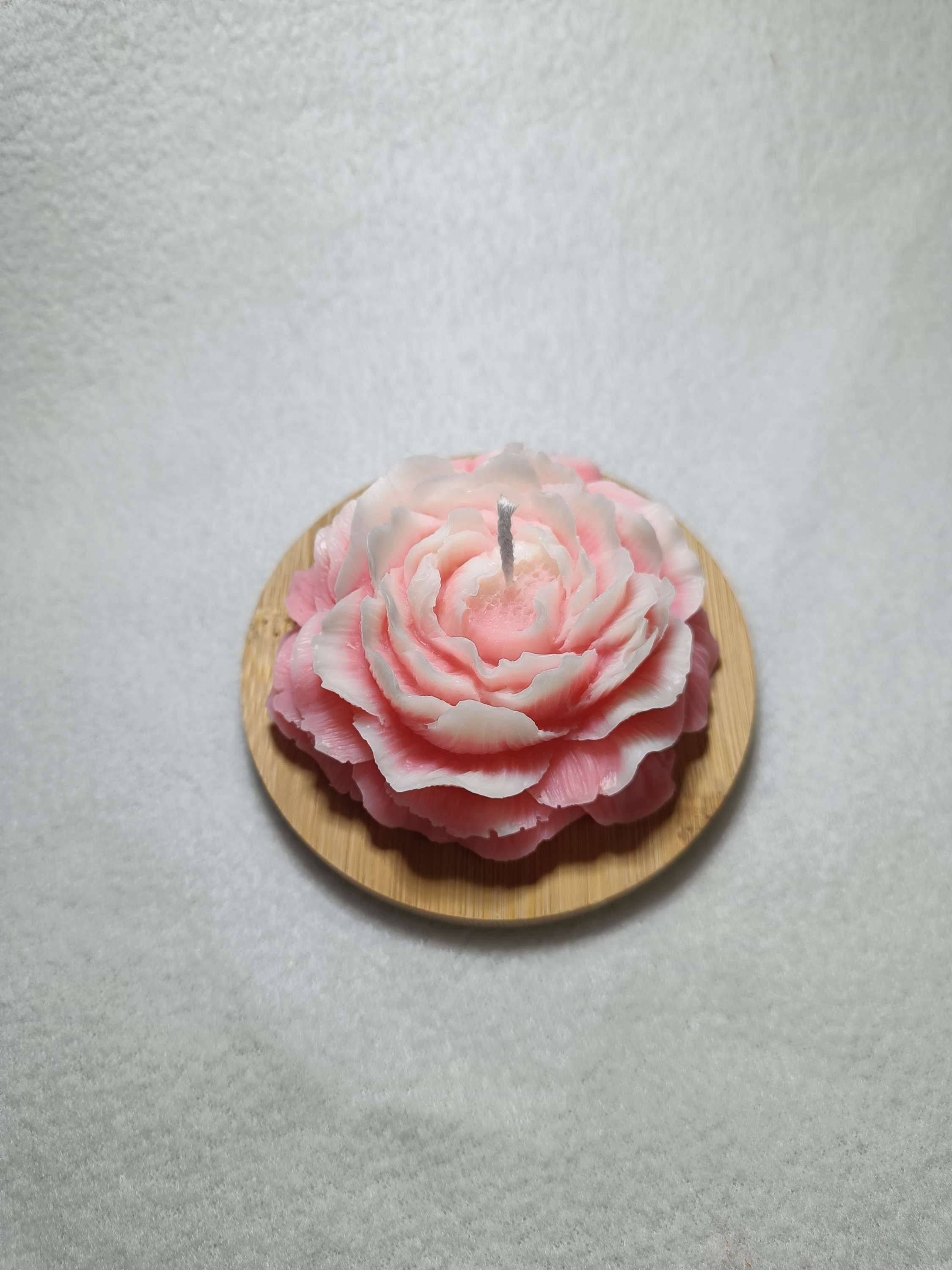 Bougie fleur sur socle