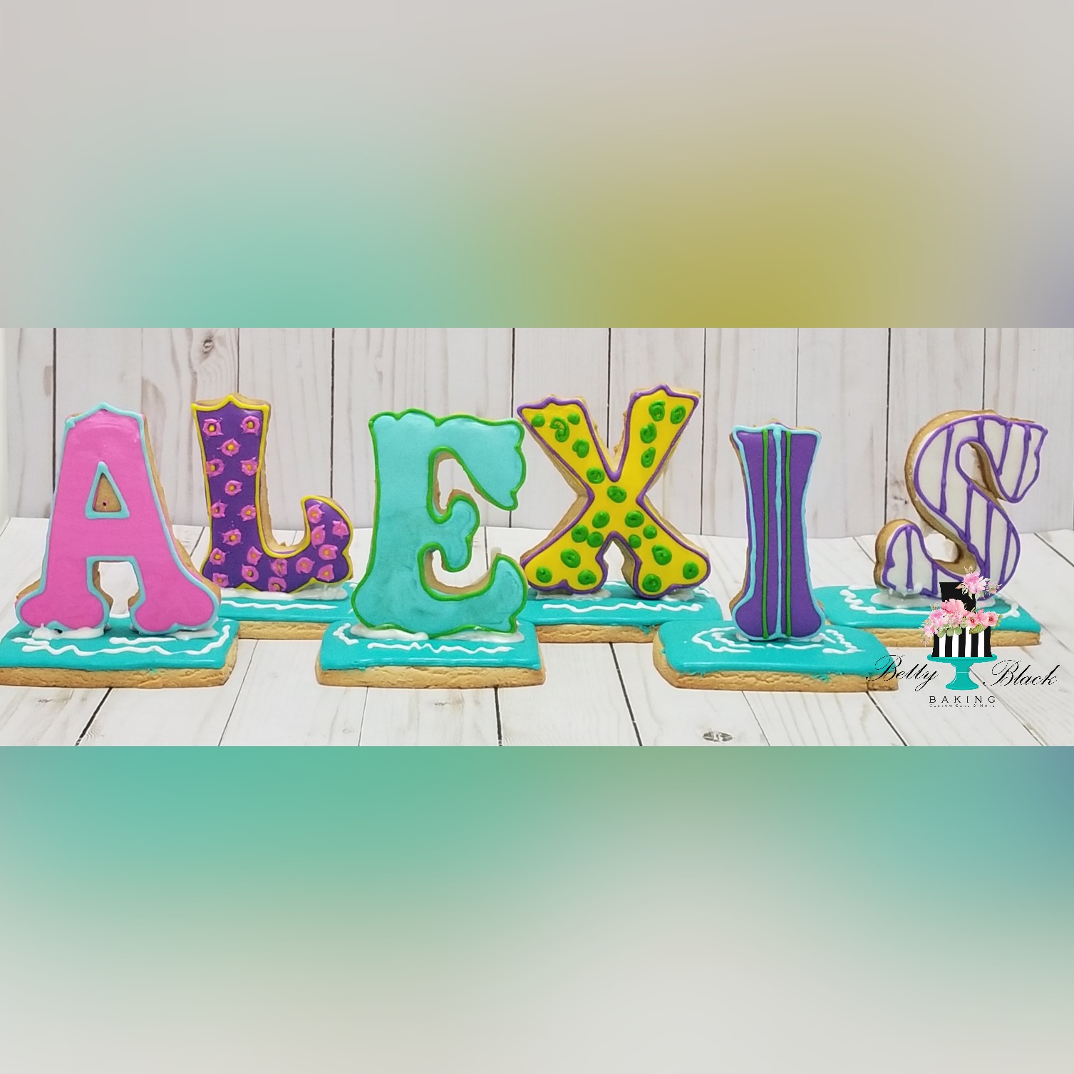 Beach theme standing cookies