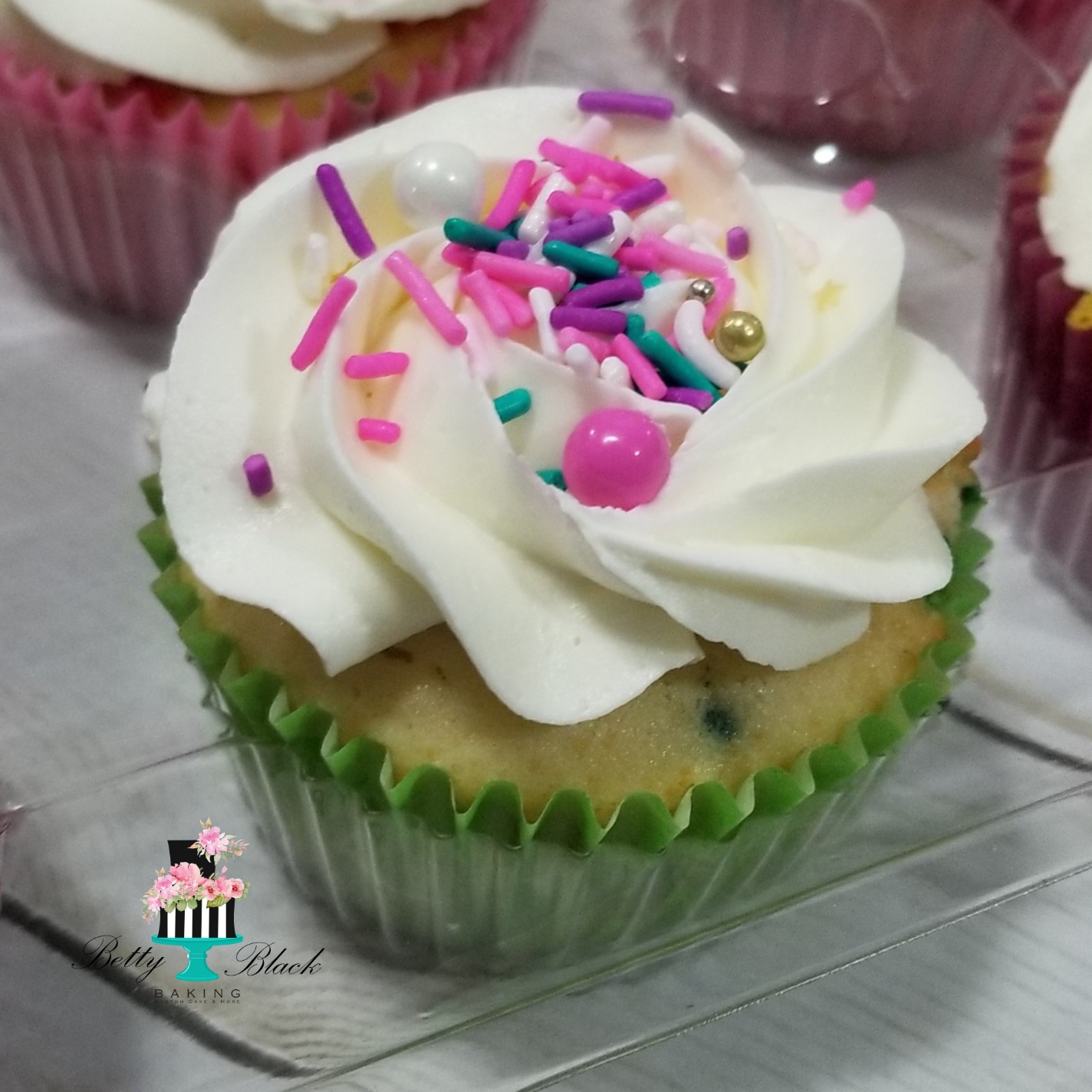 vanilla cupcake