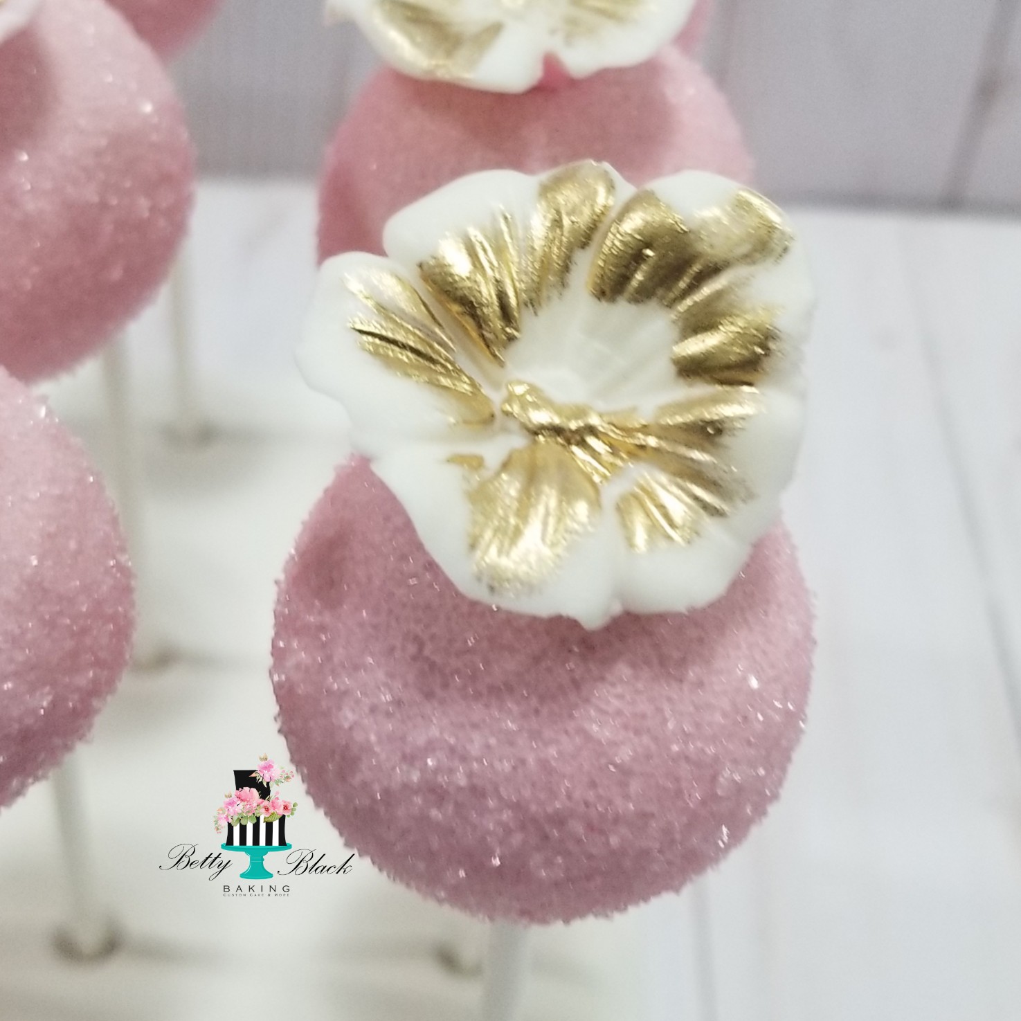 Floral cake pops