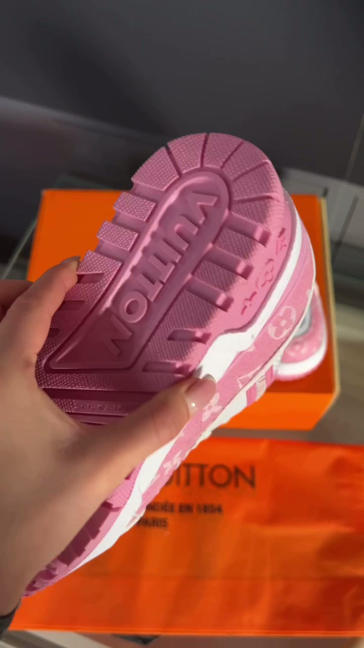 Thumbnail: Sneakers M3344