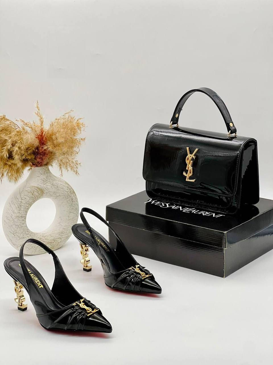 Thumbnail: Heels & Bag M3881