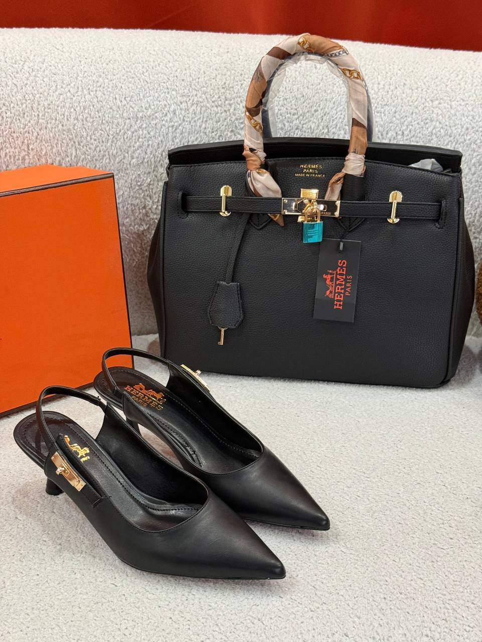 Thumbnail: Heels & Bag H3833