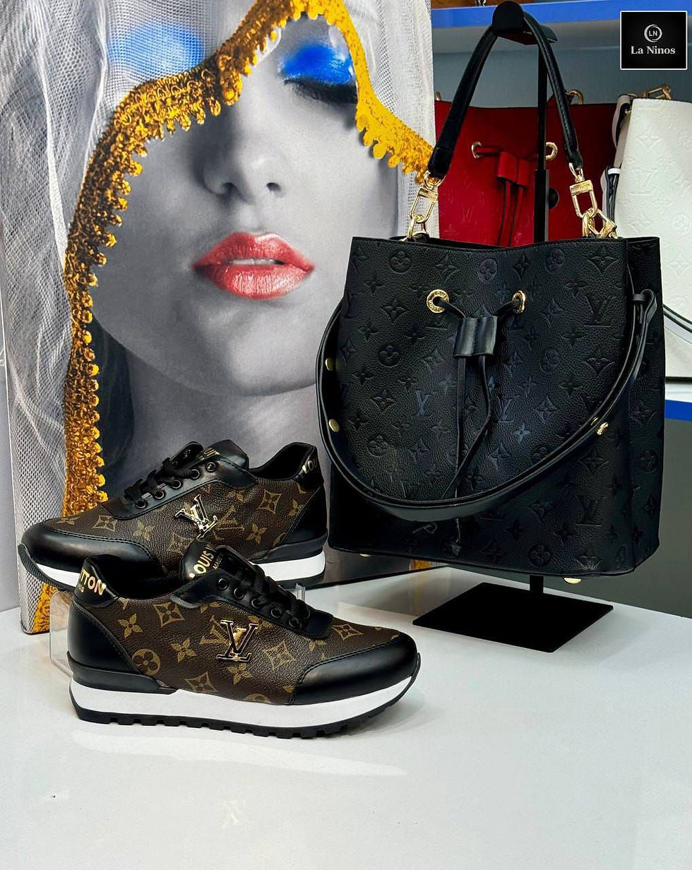 Thumbnail: Sneakers & Bag M1752