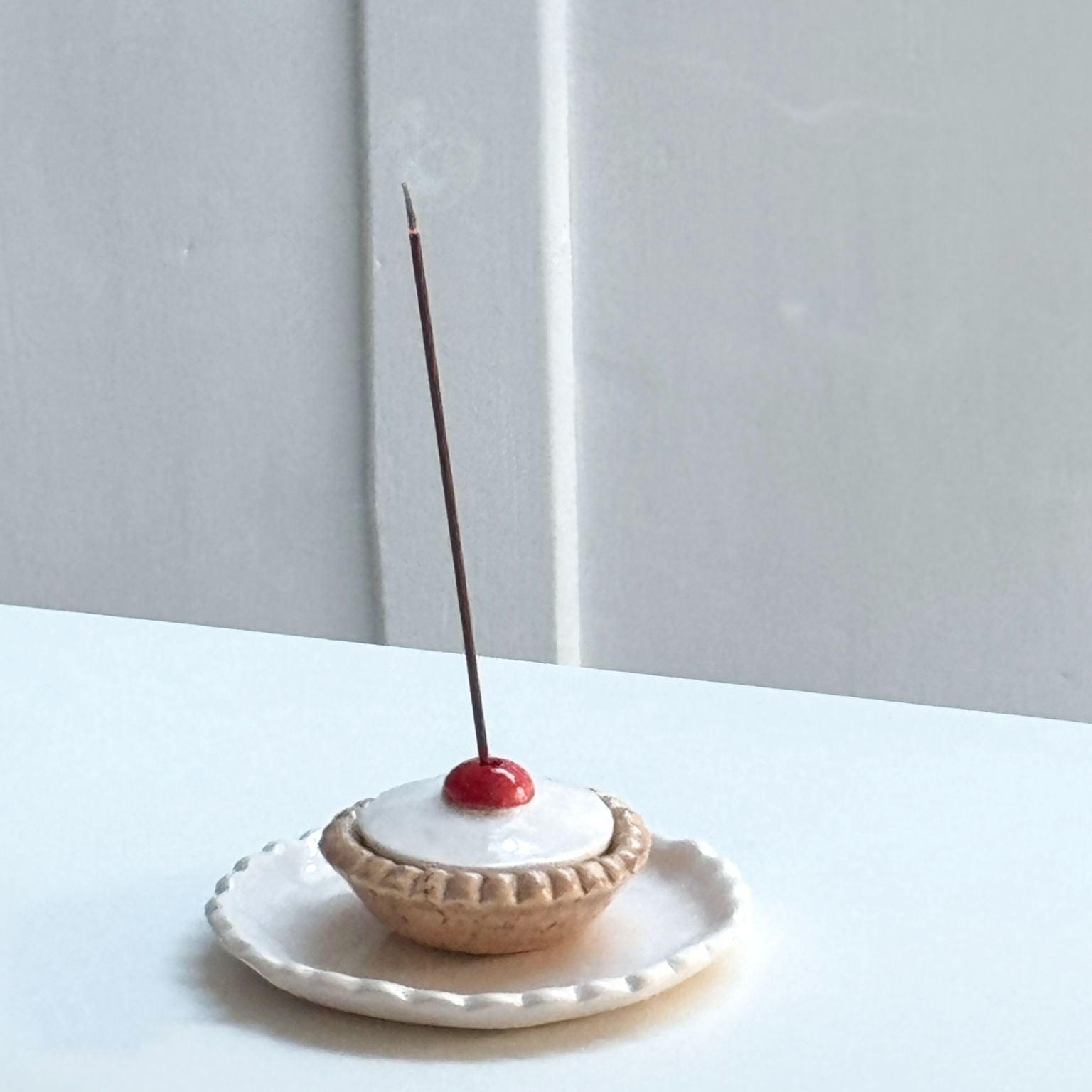 bakewell tart incense holder (on a plate)