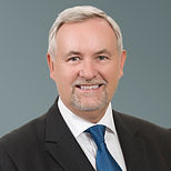 ciemniak headshot 2022.png