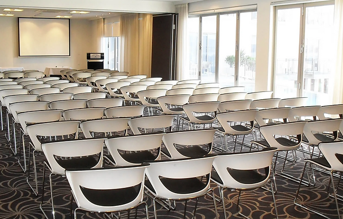 TW breakout room.png