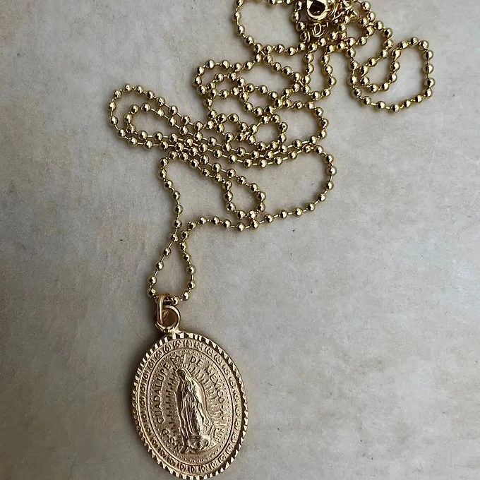 Collar Guadalupana - España