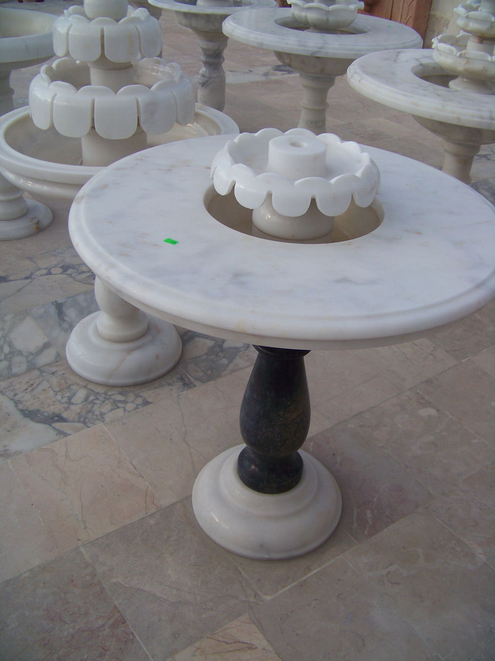 fountain with coffee table white black marble.JPG