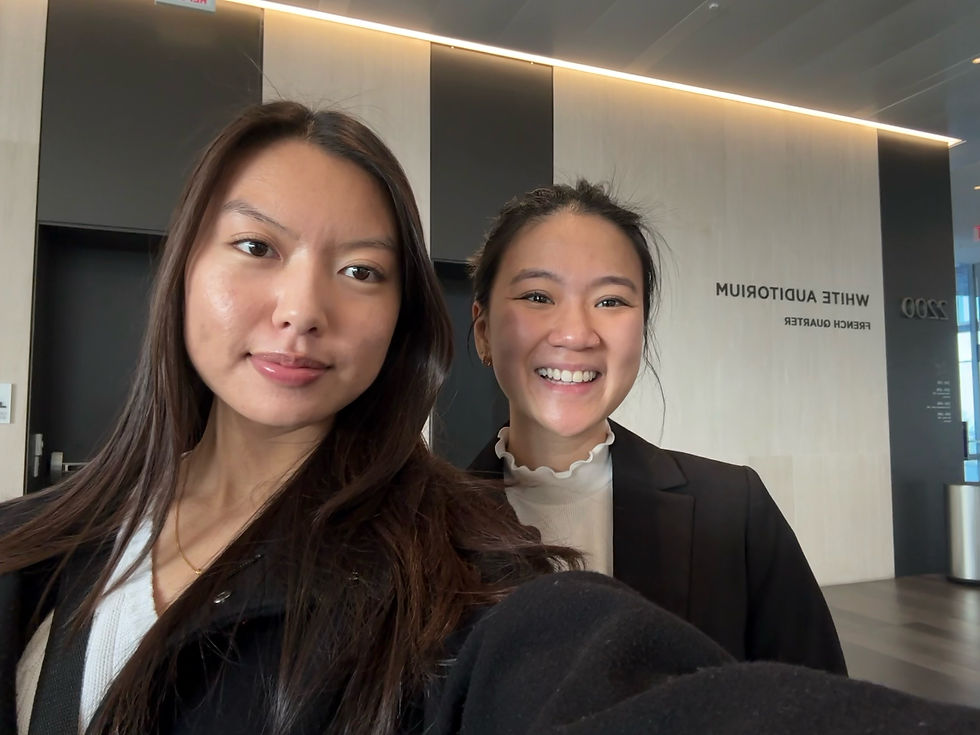 Tessa (right) and her younger cousin, an undergraduate at Northwestern, at the kickoff event for the First-Gen mentorship program