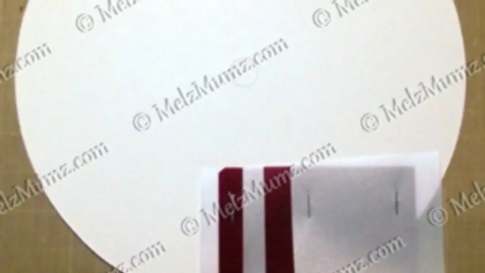 Melz Mumz Vintage Scrapping How to Make a Homecoming Mum Tutorial DIY Homecoming Mum