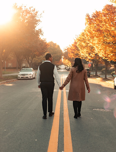 Fall couples photoshoot in the DMV area, romantic photoshoot in Washington DC Virginia and Maryland