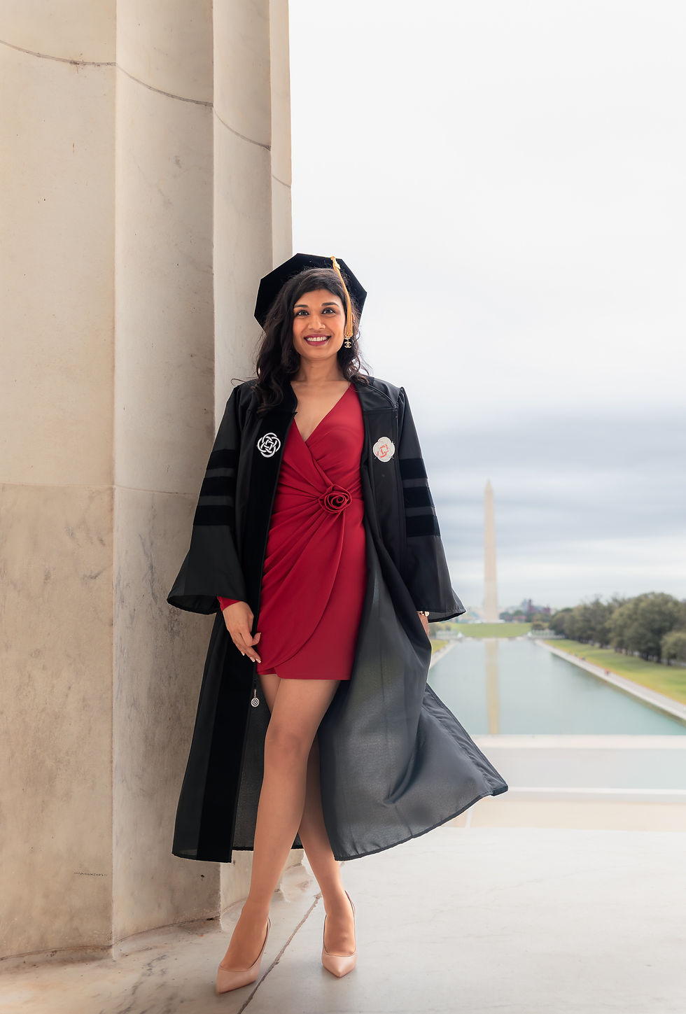 DC graduation photo session outfit ideas Lincoln Memorial Washington DC