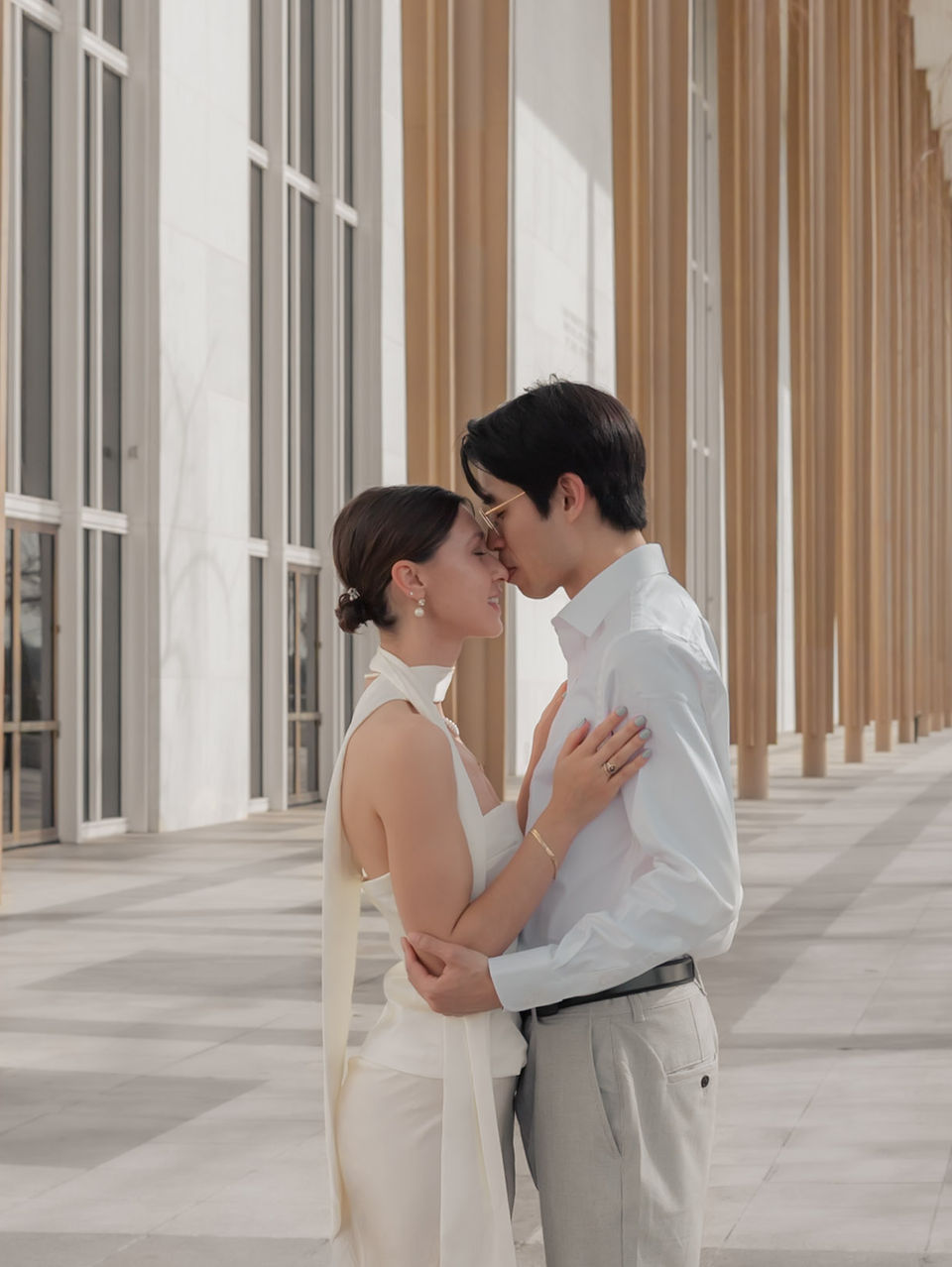 Candid romantic moment during Washington DC Kennedy Center elopement session