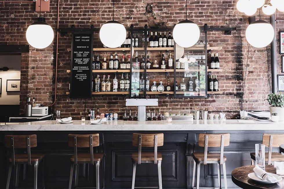 Late 20s/30s: Pizza & Cocktails Happy Hour