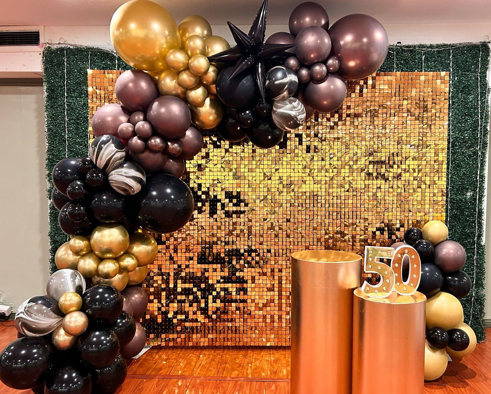 Shimmer call, customised balloons & plinths