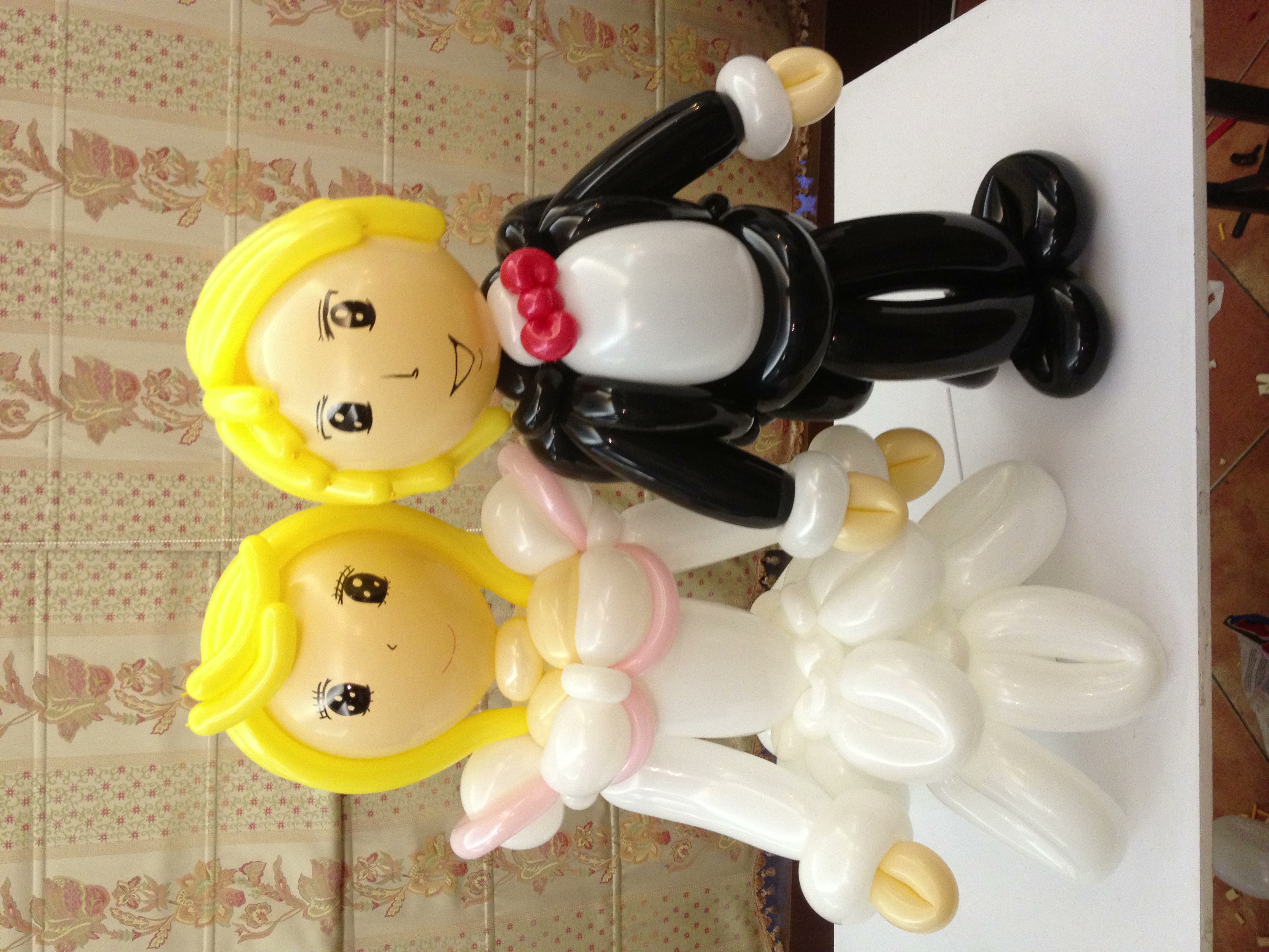 Magician Scarlet Balloon Decor 022
