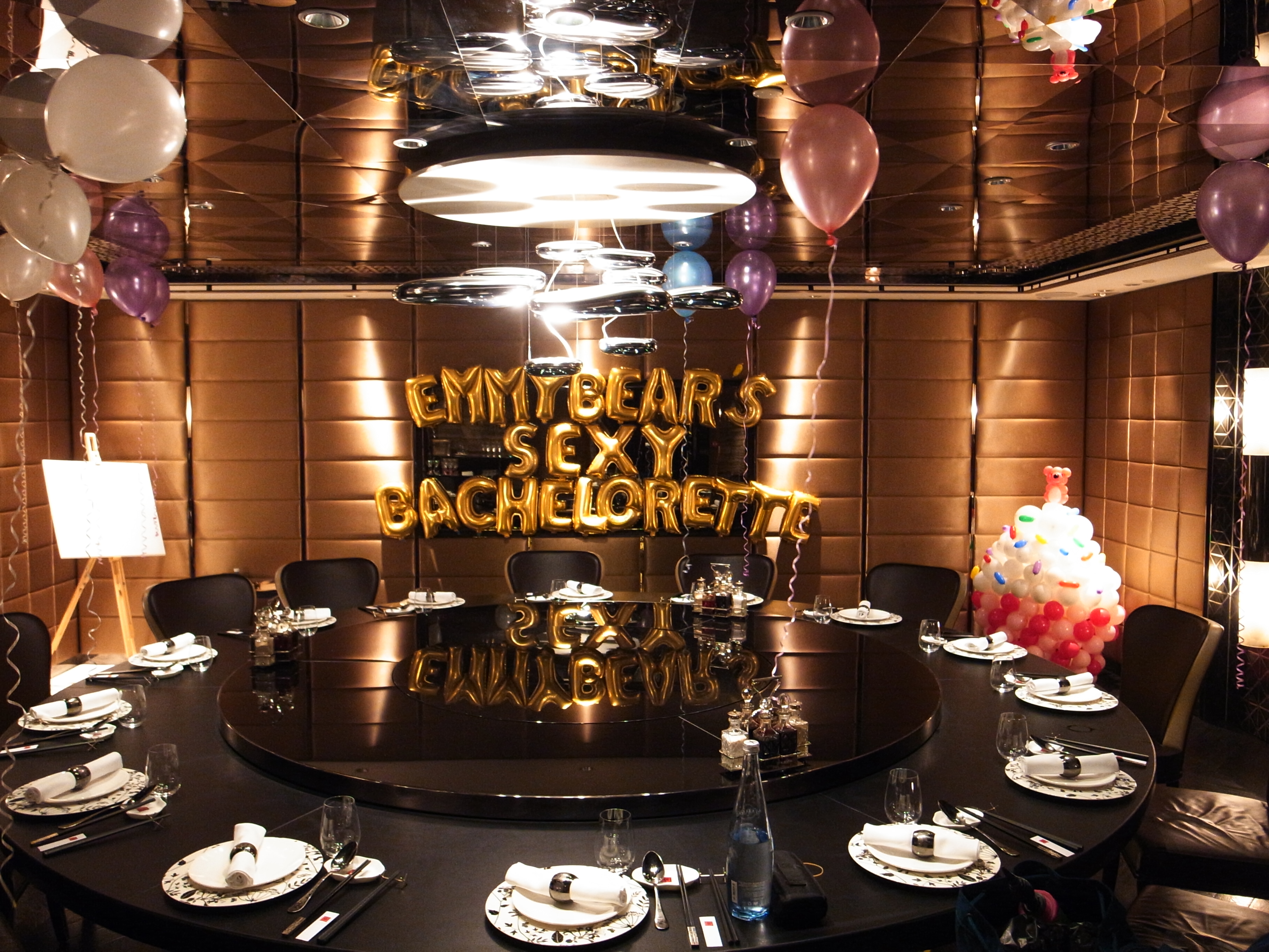 Magician Scarlet Balloon Decor 041