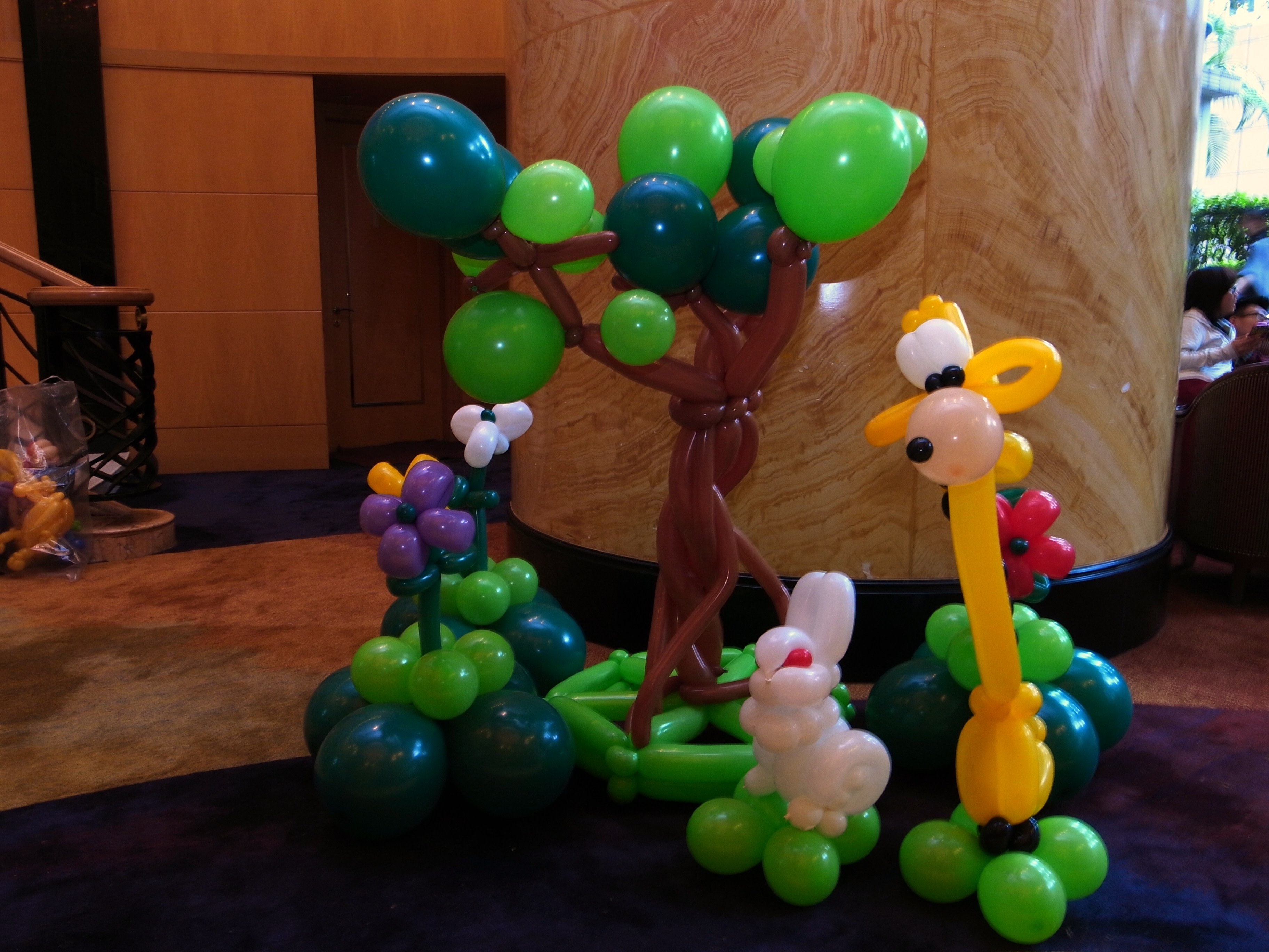 Magician Scarlet Balloon Decor 061