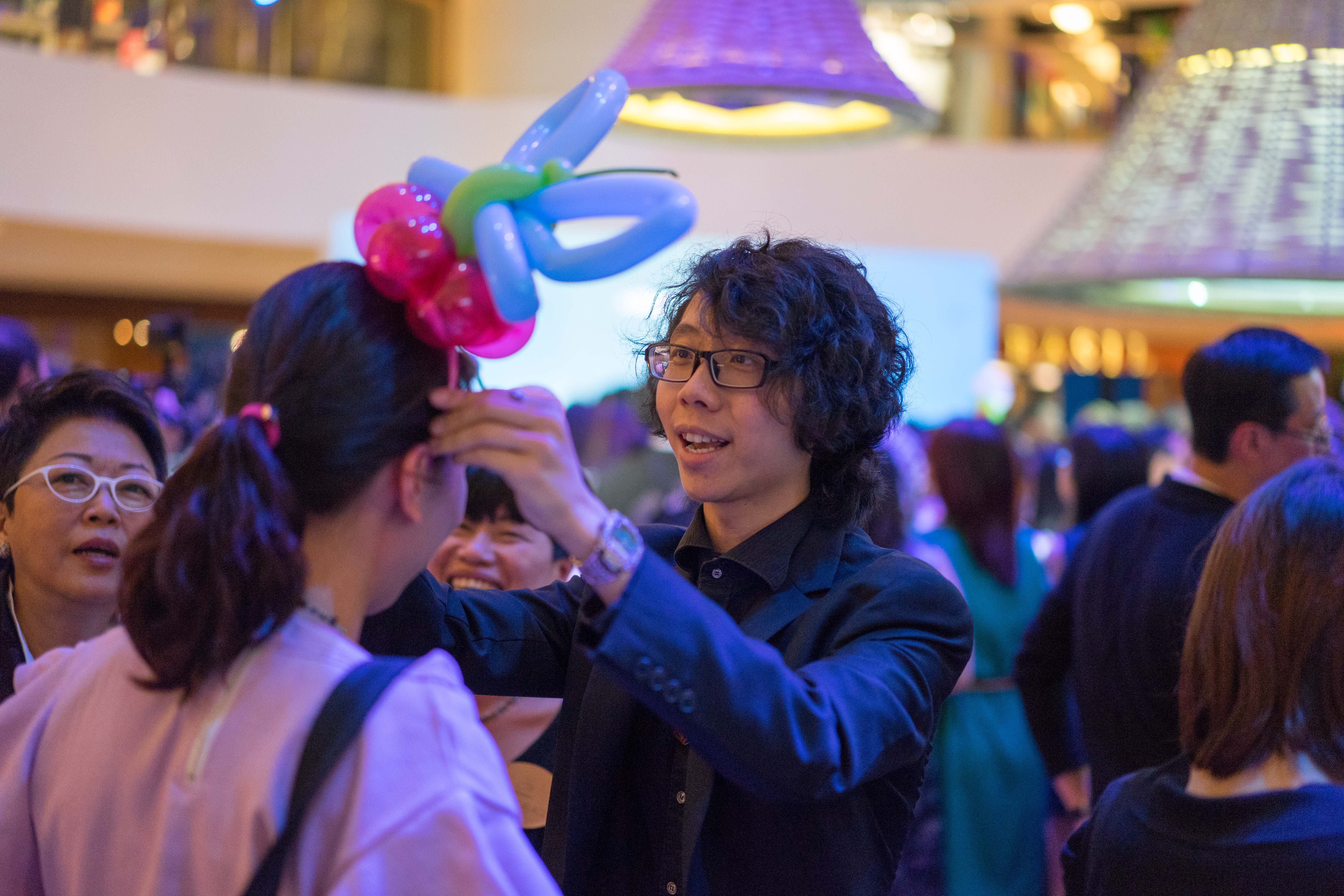 Magician Scarlet Party Balloon 070
