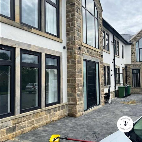 Supreme Clean Family Ltd window cleaning