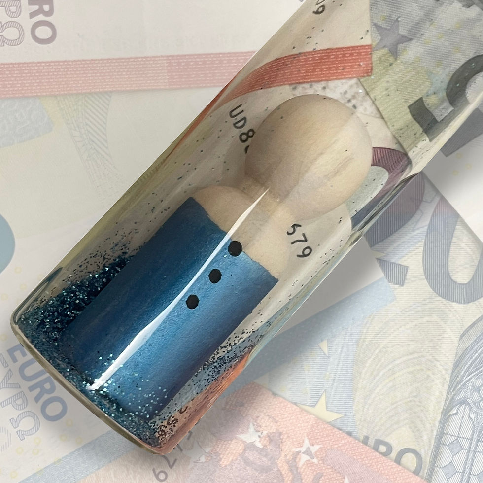 Thumbnail: glazen buisje voor centjes