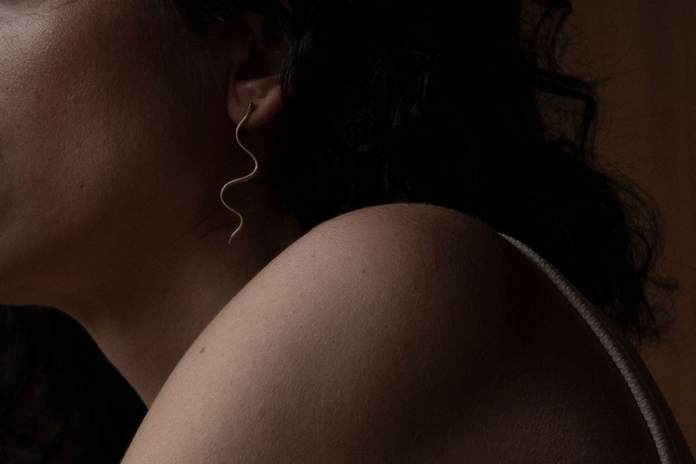 Sličica: serpent earrings