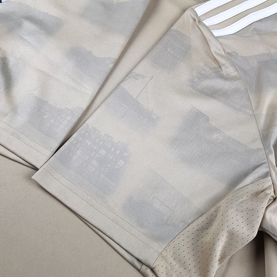 Miniatura: Ajax 2022 Third