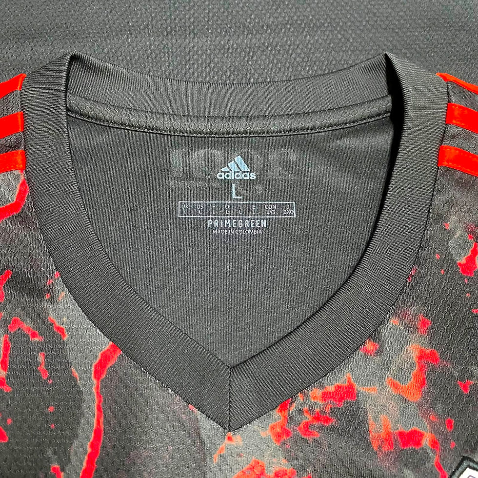 Miniatura: River Plate 2021 Away