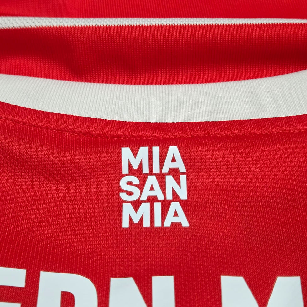 Miniatura: Bayern Munique 2022 Home