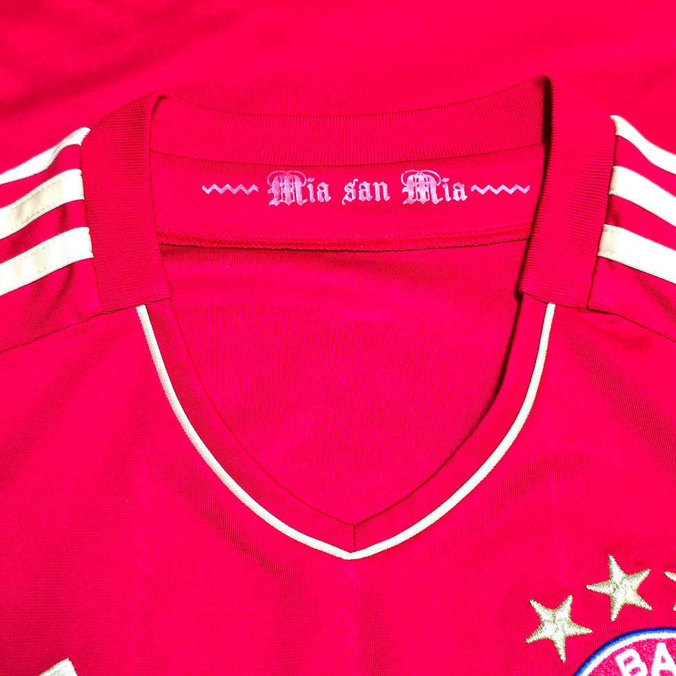 Miniatura: Bayern Munique 2011 Home
