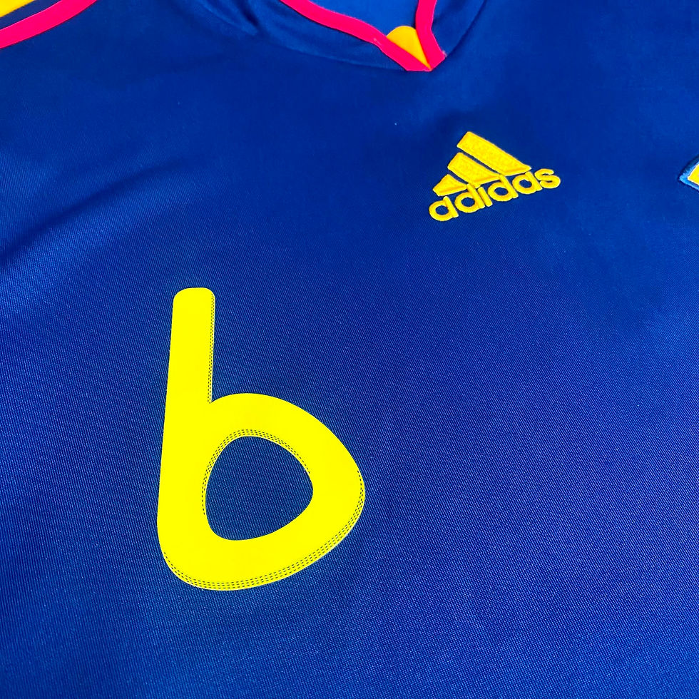 Miniatura: Espanha 2010 Away #6 Iniesta
