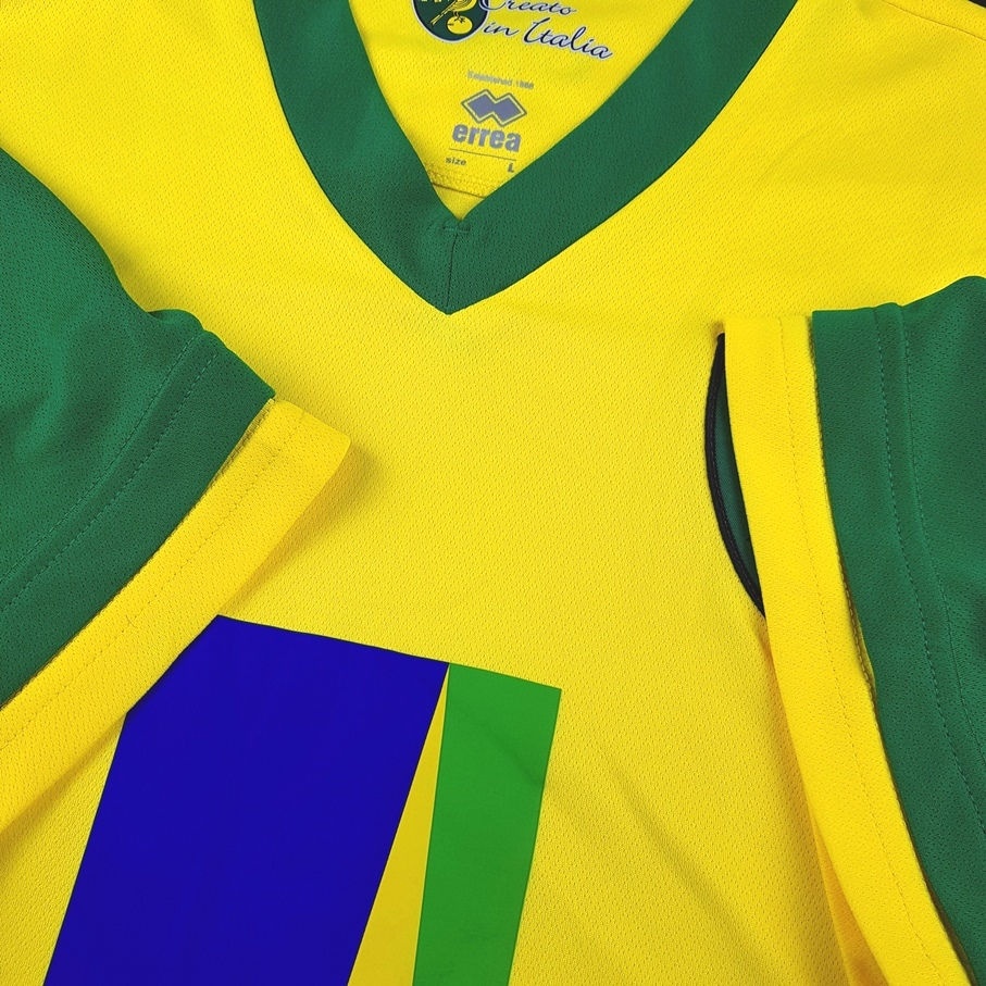 Miniatura: Norwich 2013 Home 5/6