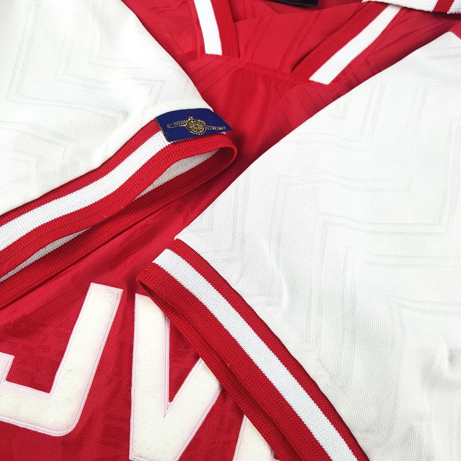 Miniatura: Arsenal 1996 Home