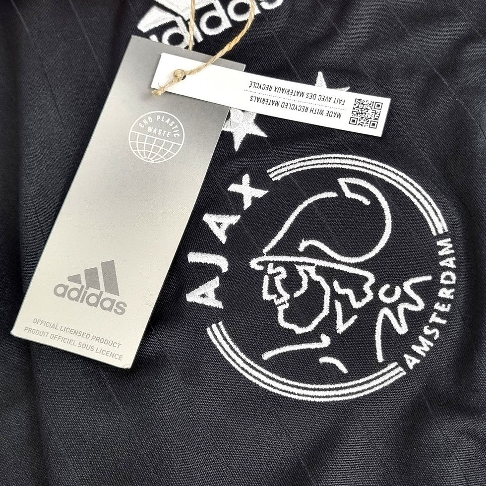 Miniatura: Ajax 2021 Teamgeist Nova